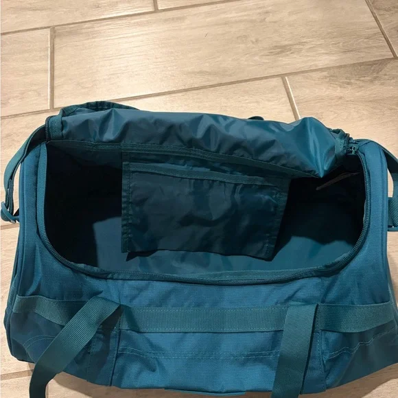 Gymshark Duffel Bag Active Holdall Small Functional Teal Gym Bag NEW - Picture 5 of 8